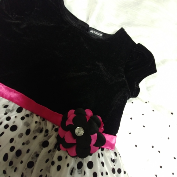 Size 7(6x) newberry girl dress: worn once - Picture 4 of 5